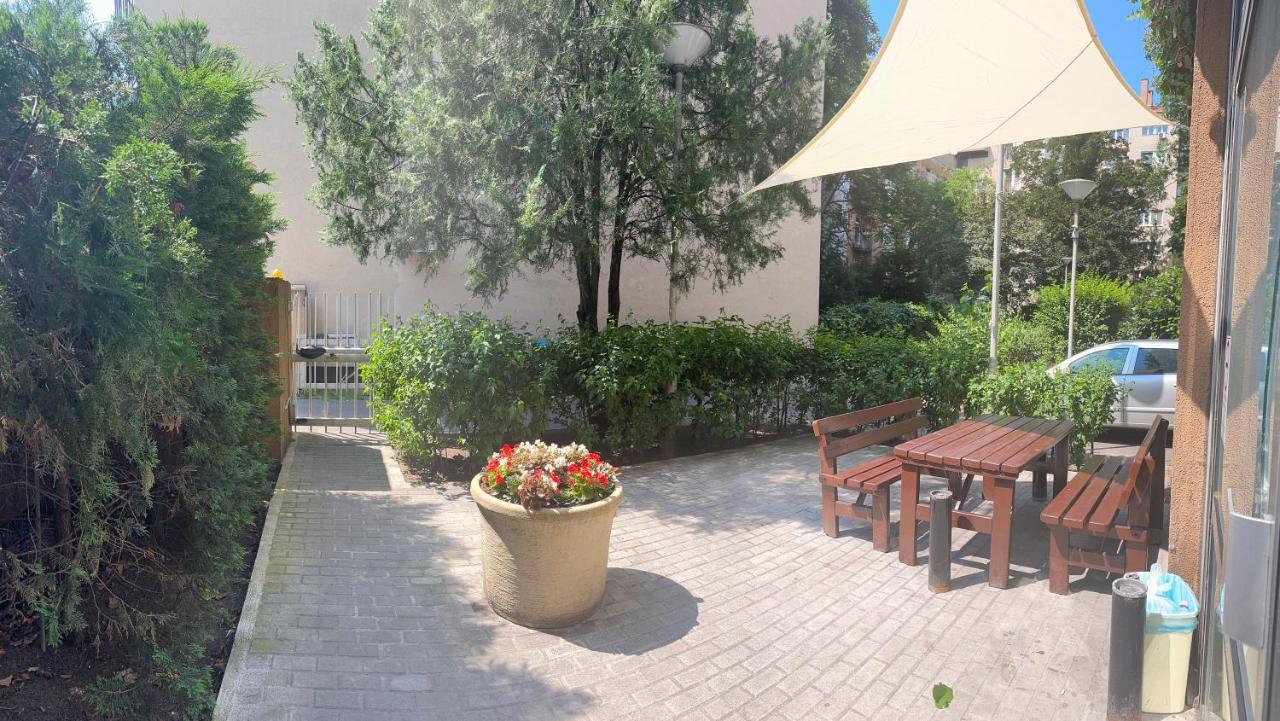 H1 Apartmanok Βουδαπέστη Εξωτερικό φωτογραφία